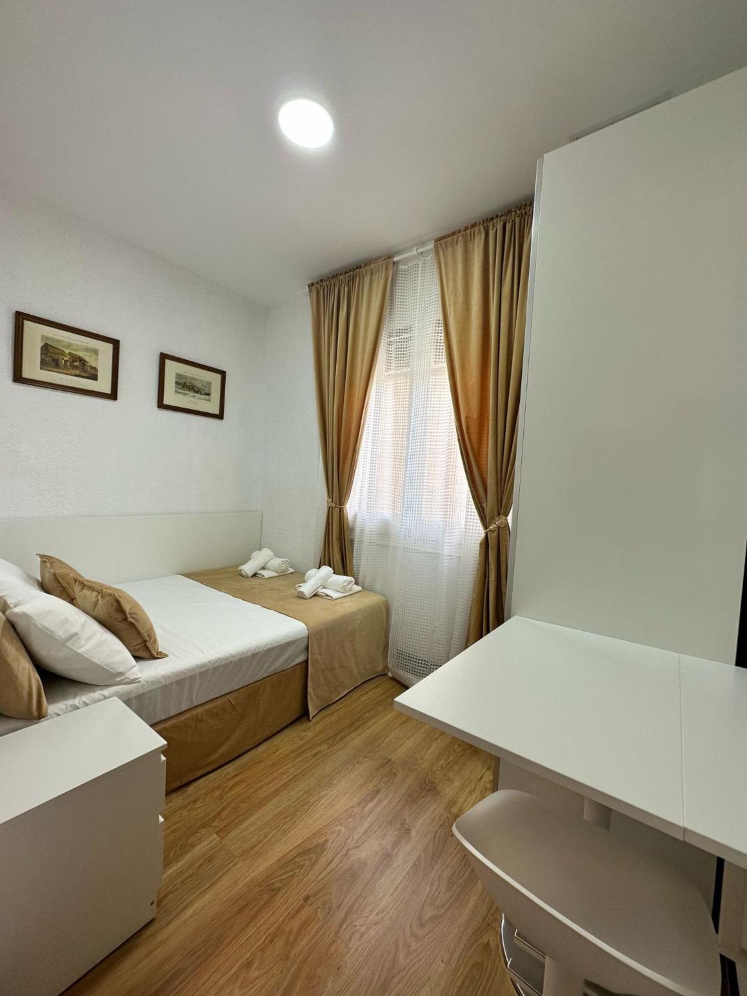شقة Mi Casa Es Tu Casa لوسبيتاليت دي يوبريغات المظهر الخارجي الصورة